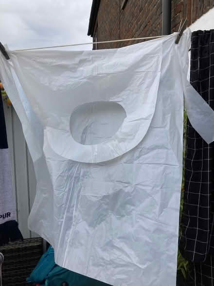 Photo of free Plastic Catering Aprons-Single Use (N8 7 Off Middle Lane) #1