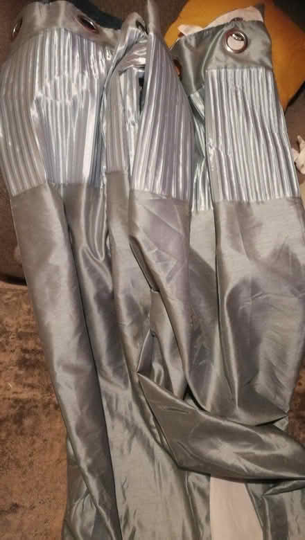 Photo of free Pair of curtains (Meersbrook S8) #2