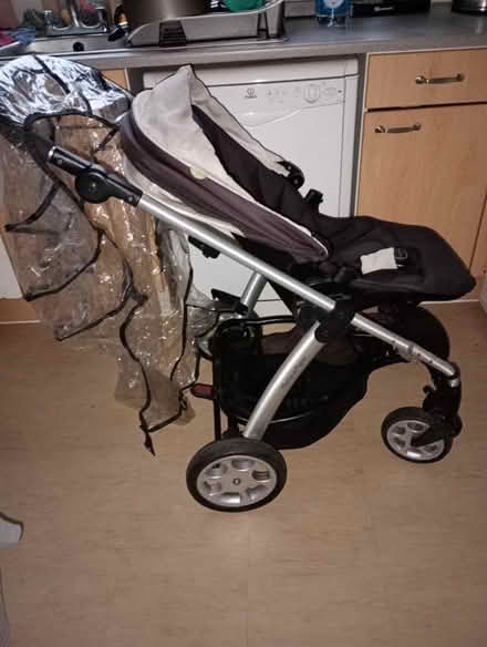 Photo of free Mam's and Papps pram (Hounslow) #2