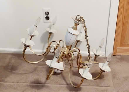 Photo of free 8-Light Chandelier (1 min from Rahway High School) #2