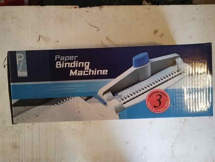 Photo of free Spiral paper binding machine (GU8 Shackleford) #1