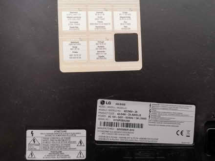 Photo of free LG 42inch TV (damaged) (SE6) #3