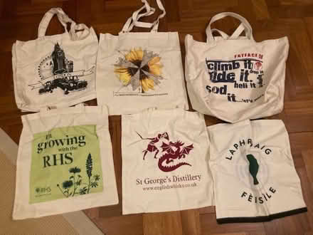Photo of free Cloth shopping bags x 6 (The Cedars Estate WD3) #2