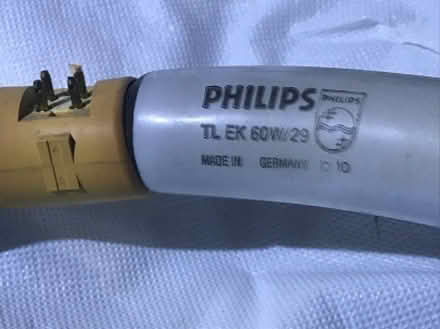 Photo of free Round (16") fluorescent tubes (Franche DY11) #1