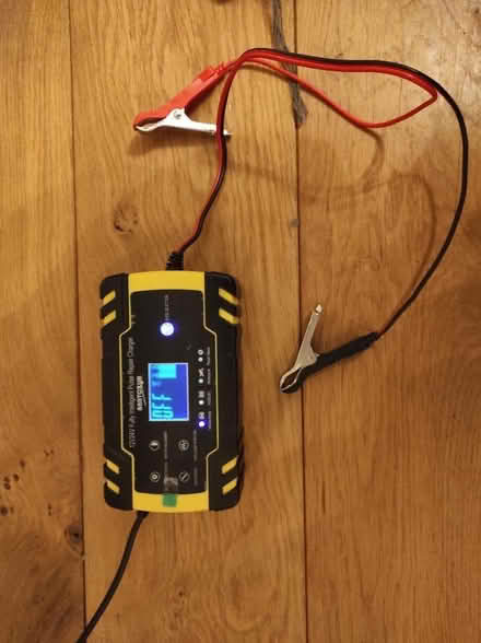 Photo of free Battery Charger (Horton ST13) #1