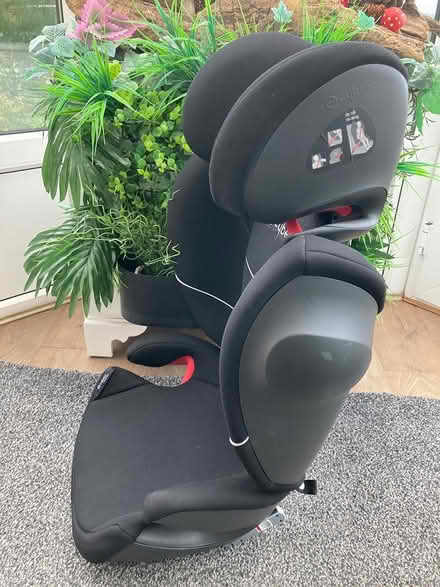 Photo of free 2, child car seats (Ecclesfield Sheffield S35) #3