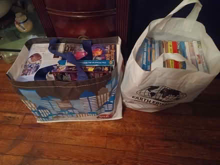 Photo of free vhs and dvd childrens movies (South ozone pk, queens) #1