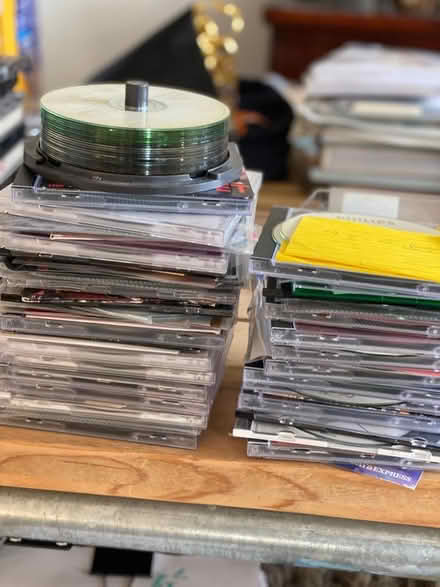 Photo of free CDs (Berkhamsted HP4) #1