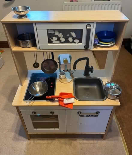 Photo of free Kids’ play kitchen (Corbets Tey RM14) #2