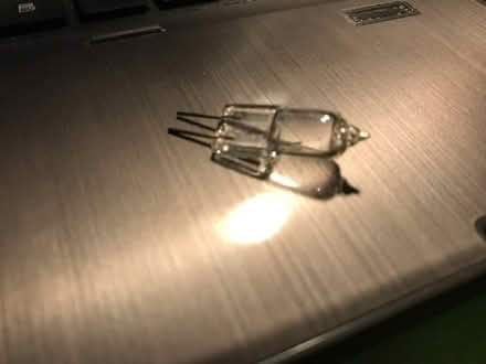 Photo of free G4 12V Halogen Lamps (Franche DY11) #1