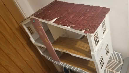 Photo of free Dollhouse for renovation (DD2 Adler) #1