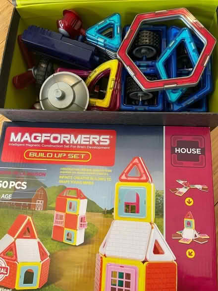 Photo of free Toy magnatiles (South Boston) #1
