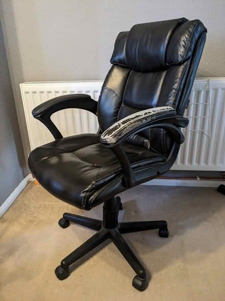 Photo of free Desk chair (Hatfield Road CM8) #4