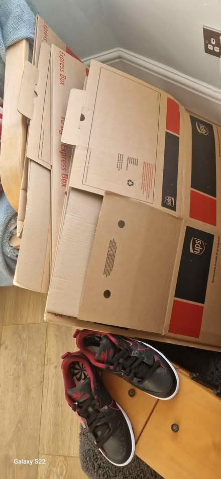 Photo of free 6 Medium sized card boxes (Wycombe HP13) #1