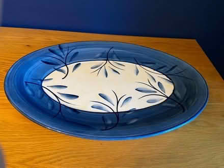 Photo of free Serving platter hand painted (Horsell GU21) #1