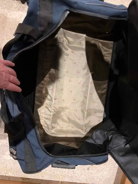 Photo of free Hold-all/Suitcase (L4 - Walton - Liverpool) #4