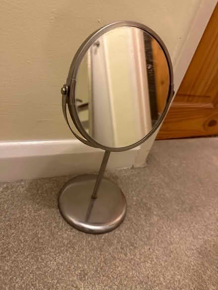 Photo of free Mirror (Dorchester DT1) #1