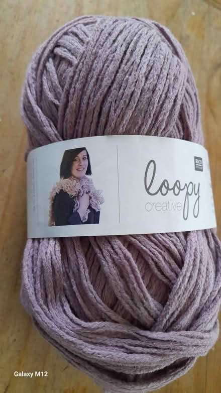 Photo of free 1 x ball of Loopy Creative yarn to make a scarf (BT30) #2