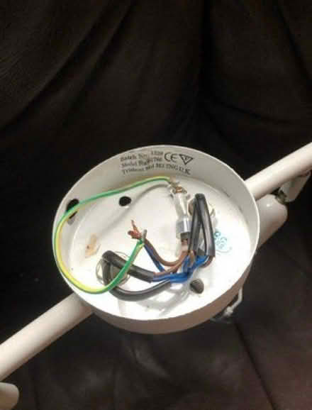 Photo of free 4 lamp bar RG2 (Church RG2) #1