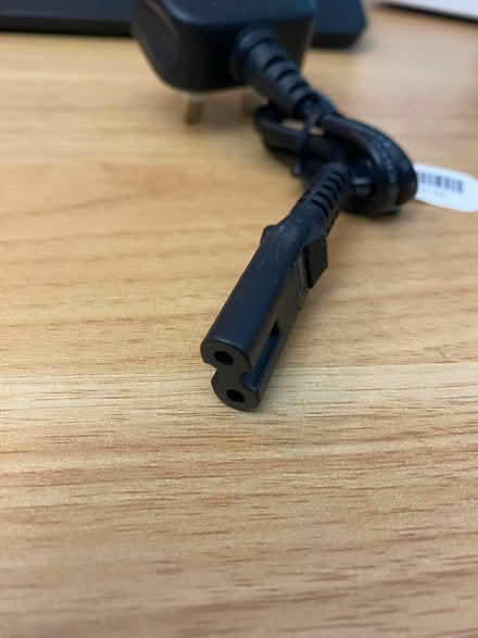 Photo of free β‘οΈ Universal Power Adapter (Richmond TW9) #2
