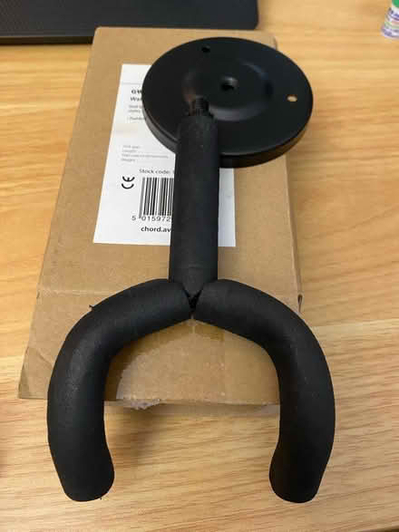 Photo of free πΈ Chord Wall Mount Guitar Bracket (Richmond TW9) #1