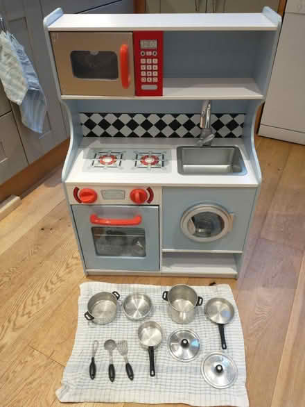 Photo of free Play kitchen (Clewer Green SL4) #2