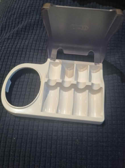 Photo of free Oral B (SE1) #2