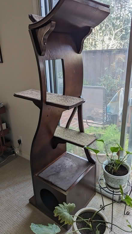 Photo of free Stylish cat tree (Terra Linda) #2