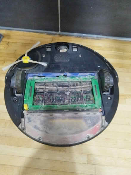 Photo of free Roomba 560 for parts only (N4) #2