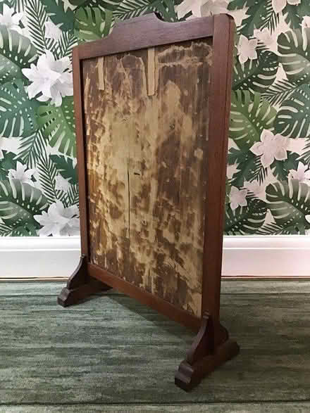 Photo of free Vintage Wood Fire Screen, No Glass (CV22 Bilton) #4