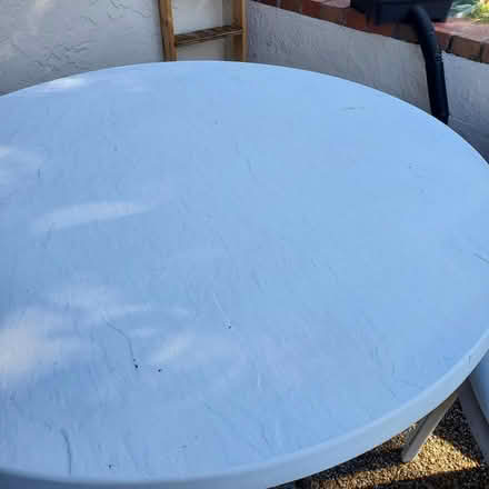 Photo of free White patio set (Orlando/Williamsburg) #1