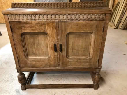 Photo of free Oak cupboard/Sideboard (Nr Thatcham (Nr Thatcham (Bucklebury)) #2