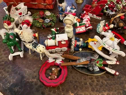 Photo of free Christmas Decorations (North Shore / below Troy Hill) #4