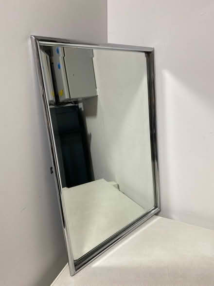 Photo of free Chrome edge mirror (BN2) #1