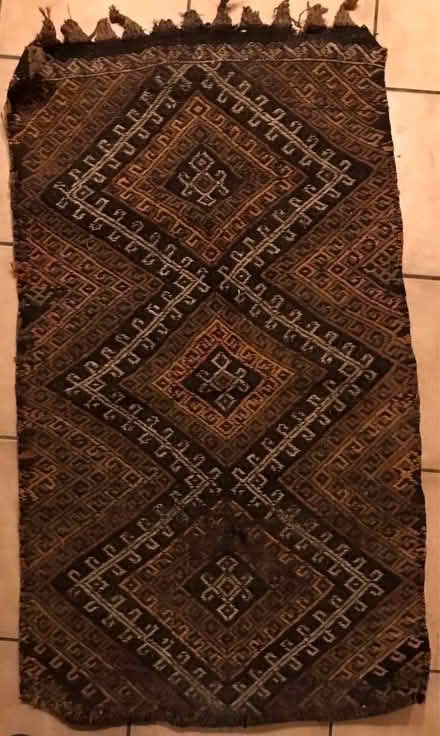 Photo of free Rug in Brown (LE2 South Knighton) #1