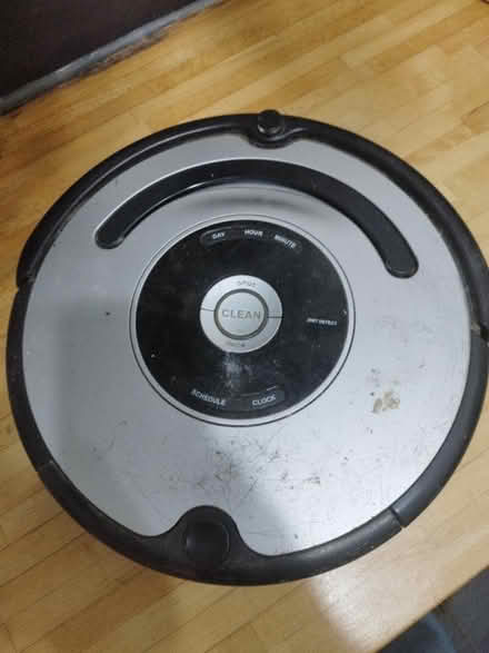 Photo of free Roomba 560 for parts only (N4) #1