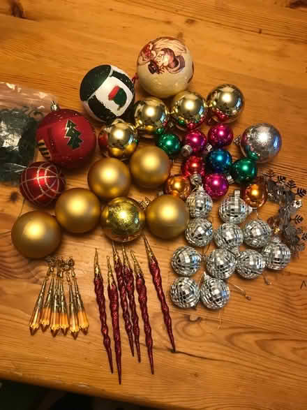 Photo of free Christmas Baubles/Decorations/Hooks (Wokingham RG41) #1