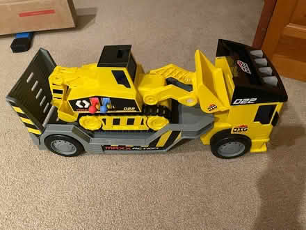 Photo of free Dump truck set (Carle place/westbury) #1