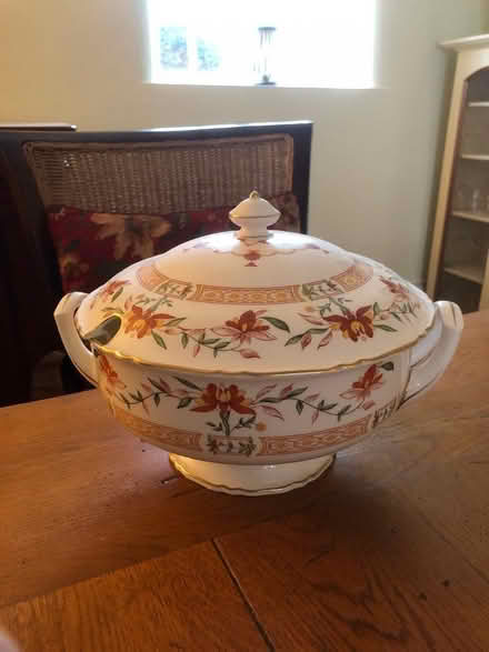 Photo of free Royal Worcester Tureen (West Lavington SN10) #2