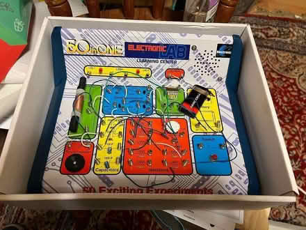 Photo of free 50 in 1 Electronics Lab age 10+ (Stonehaven AB39) #1