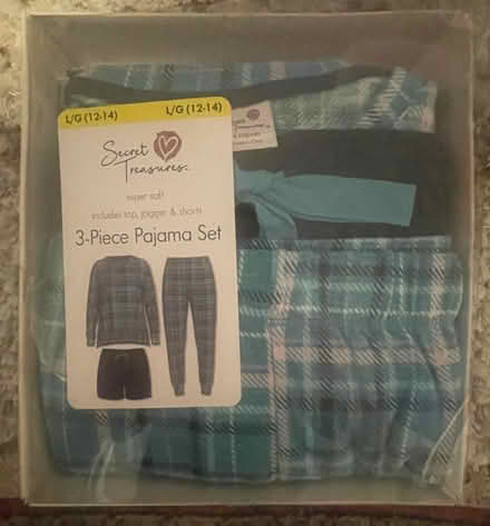 Photo of free 3-Piece Pajama Set, never worn (Lake Merritt, Oakland) #1