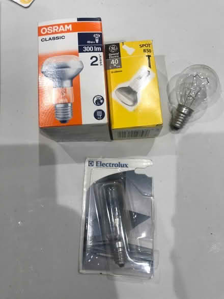 Photo of free LED and Other lightbulbs (Wantage town centre) #2