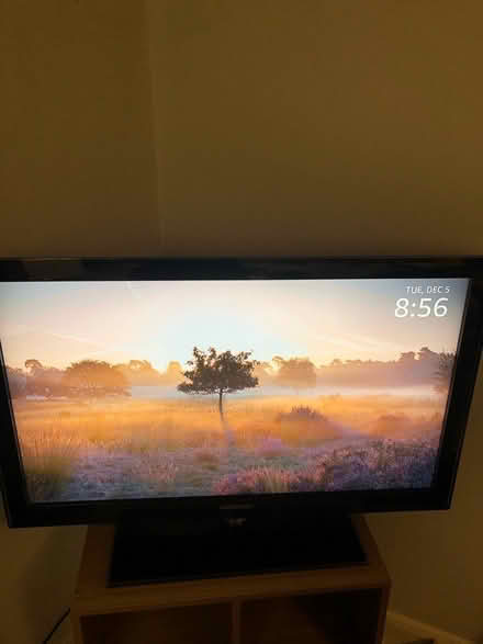 Photo of free Samsung TV (Stroud Green) #3
