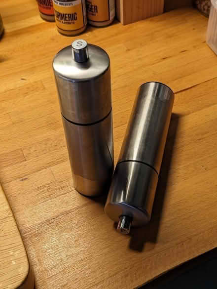 Photo of free Salt & pepper mills (Battle RG30) #1