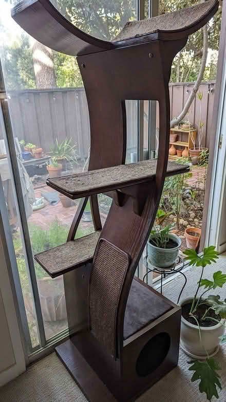 Photo of free Stylish cat tree (Terra Linda) #1
