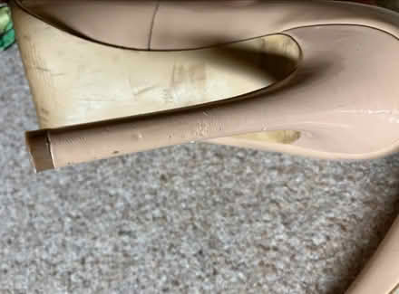 Photo of free Guess cream high heels (Tetbury) #3