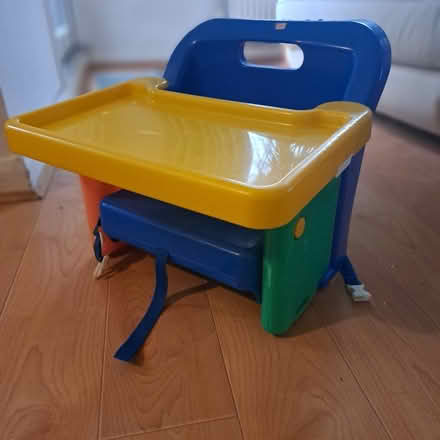 Photo of free Baby & toddler seat and tray (Northwood HA6) #1