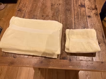 Photo of free 2 Cotton House Holland Lemon Bath Sheet and Hand Towels (CT21) #1