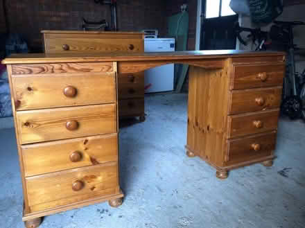 Photo of free Pine desk (Cheadle Hulme SK8) #1