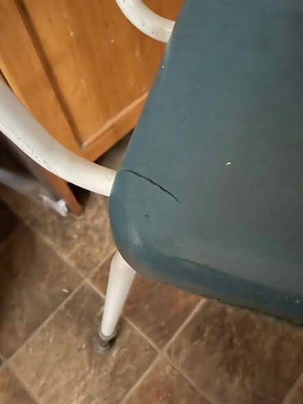 Photo of free Perching Stool (CT17) #2